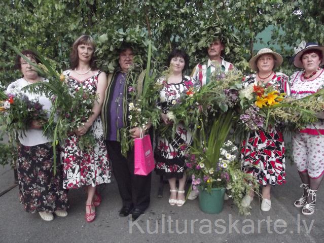 Pēc izrādes "Trīs ar pus atraitnes" Leimaņos
